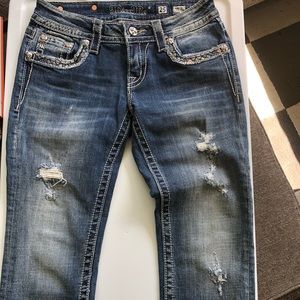 Sz 25 Miss me cuffed capri